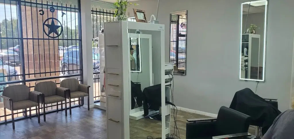 Hello Salon — Hair salon in Spring